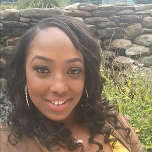 Meet your Posher, Ericka